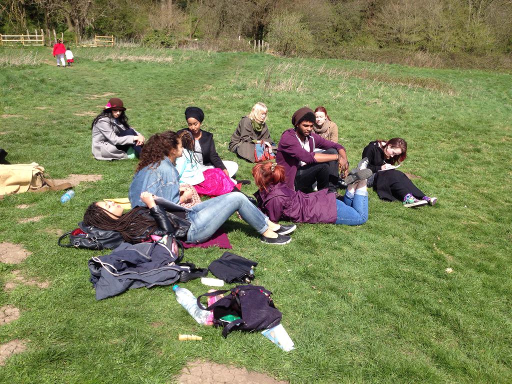 NaelaRose's tweet photo. Pics from #mama #musicvideo #shoot @FGMsilentscream @Oliverzed @RosieB83 @LisaZimmermann3 @MunaHassan7 @ifrahhmoge http://t.co/pDrOPEynTU