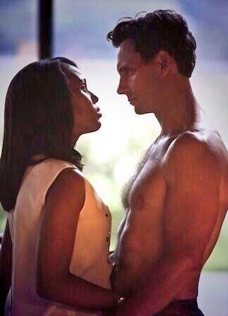 ScandaLuscious's tweet photo. @glamour_02 #superpowers #Olitzmagic 😍❤️🔥 http://t.co/coO9KKeGsb