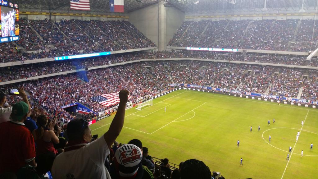 Marco16Jr's tweet photo. #USMNT #DosaCero #AOLaredo http://t.co/o9pDFvvafs