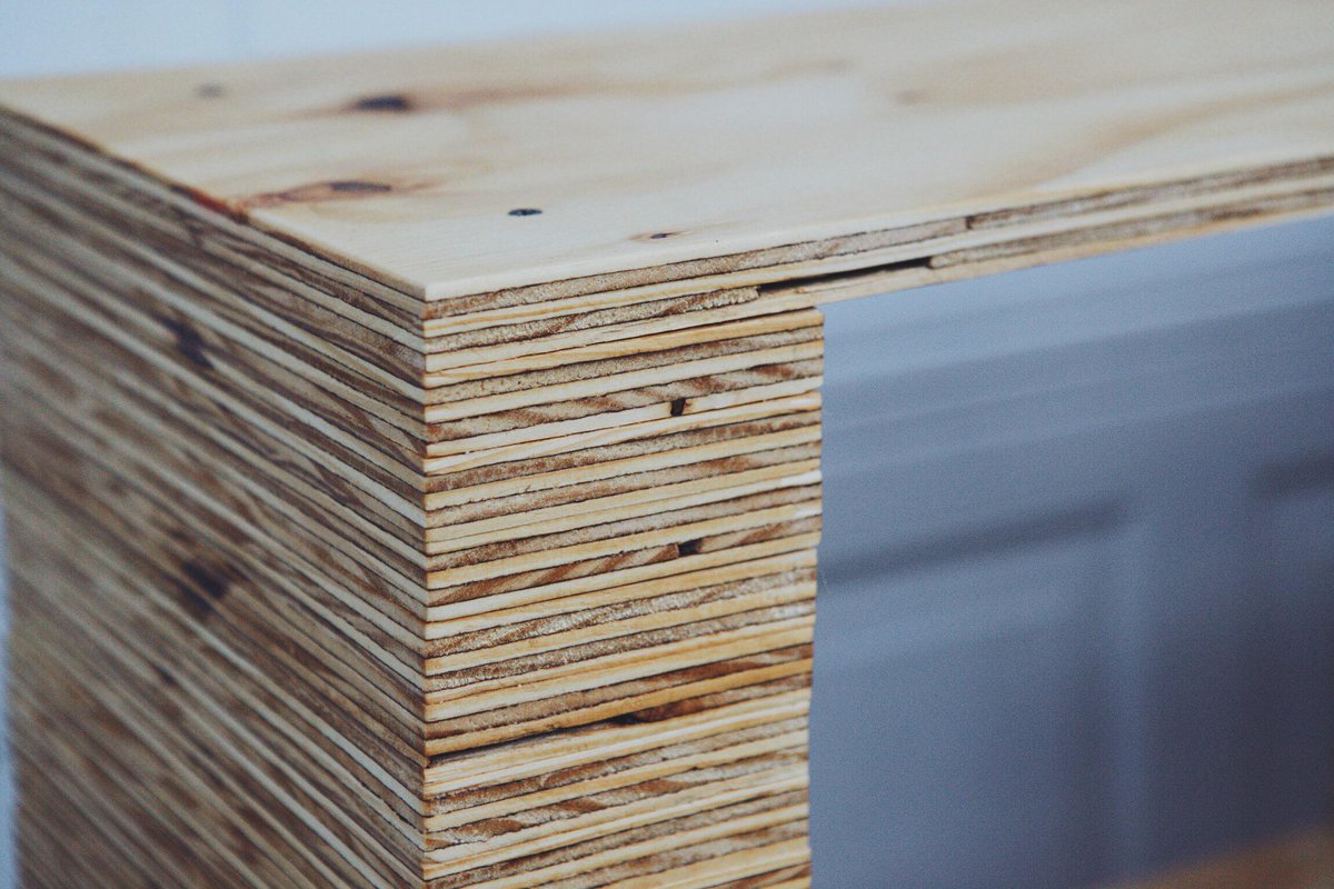 wallbrad's tweet photo. @BenUyeda Finishing up my plywood media console. Thanks for the cool idea! http://t.co/KSaC3VjA7h