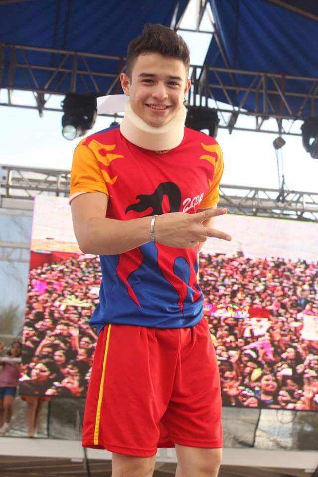 omargtzgar's tweet photo. Unas del Recuerdo en Junio 2014 @HmGerardo @mario_bezares  @Ruso_tv @_snuppy08 http://t.co/cVmQrQ1PDF