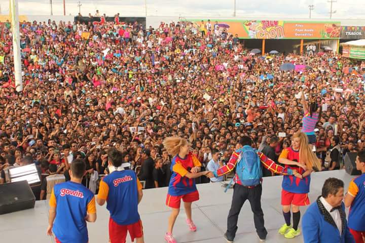 omargtzgar's tweet photo. Unas del Recuerdo en Junio 2014 @HmGerardo @mario_bezares  @Ruso_tv @_snuppy08 http://t.co/cVmQrQ1PDF