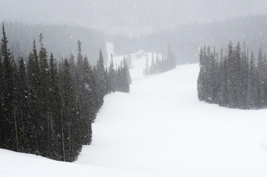 PowderSupplyCo's tweet photo. RT @snowdotcom: "Things are getting interesting @vailmtn #snowalert"
Wish we were out there! http://t.co/RqOuskvk1W