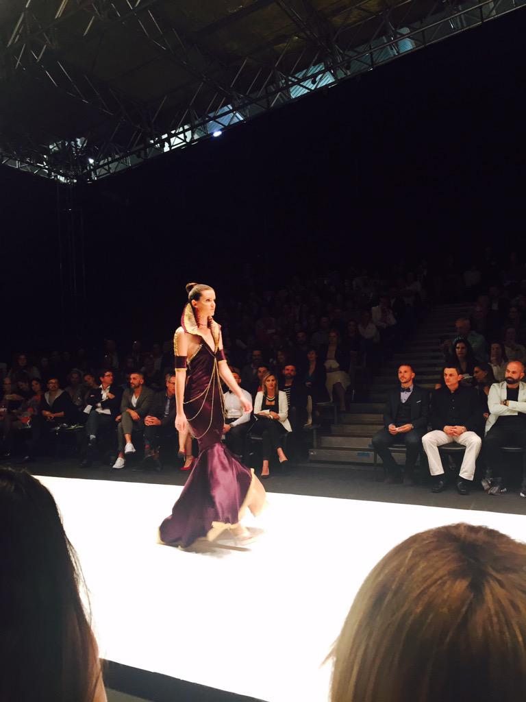 vwlblog's tweet photo. @BetsabeBorcha te superas cada día !! Espectacular #JornadasModaTFE @tenerifemoda @disenojoventfe 👏👏 http://t.co/tjSSkg52xV