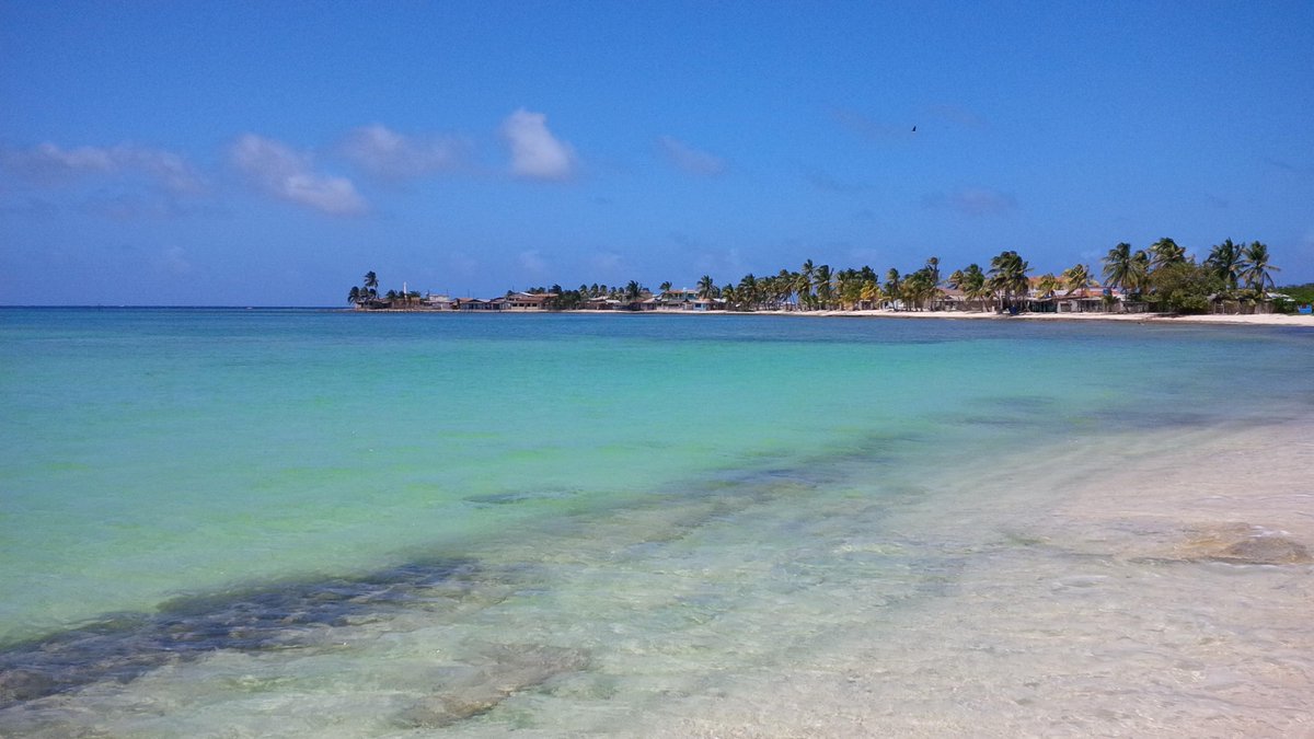 Tacot1969Jeff's tweet photo. Beauty wk in Camaguey Cuba #gottaluvthesun #cubarocks #wkofrnr http://t.co/n2AGeFVBI8