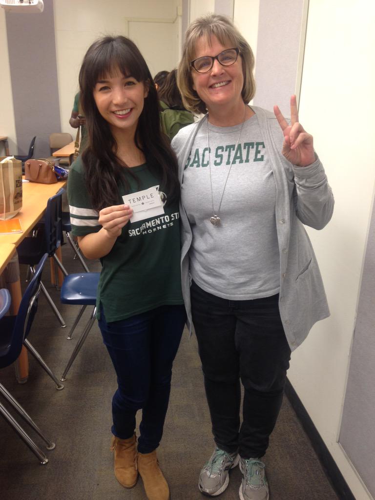 Samm_Priddy's tweet image. Green and Gold Thursday! #SacSTATEMENT @SacSTATEMENT @sacstate @drshawna @JaylaLee17