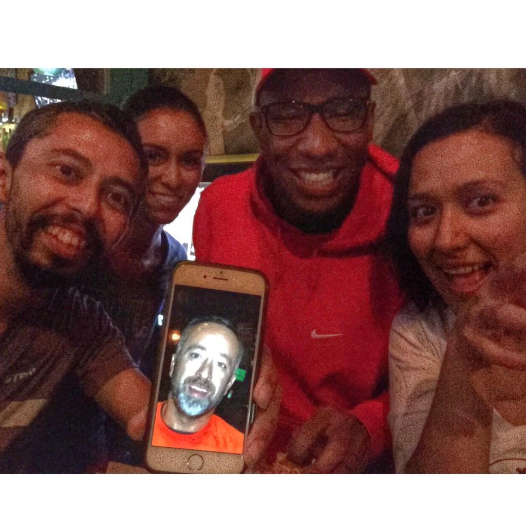 nathaliepointu's tweet photo. Cuz we just ❤️ him😉 #InnerCircle 🙌🏽🙌🏽🙌🏽 #TheCrew #RunProud #RunwithMona #ArcBaron #ArcJason #EdgarRunsWithAllCrews http://t.co/2izJVrEpTB