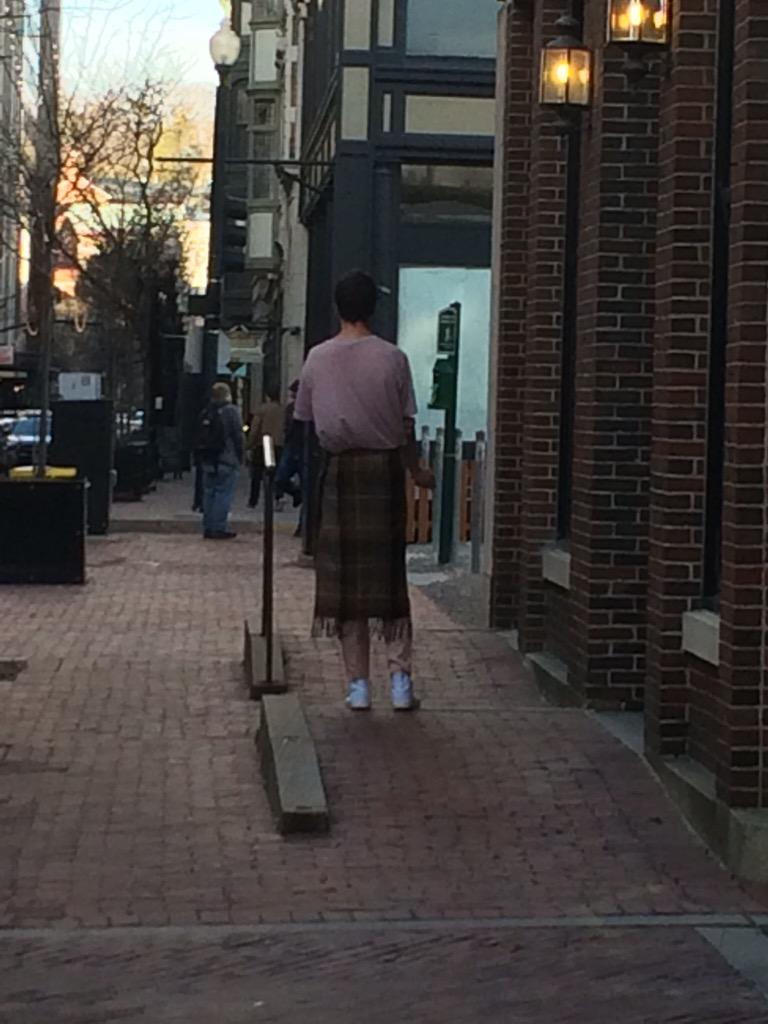 indowncitypvd's tweet photo. Sprig fashion #Indowncitypvd #blanketchic http://t.co/CSVLlQ6S6N