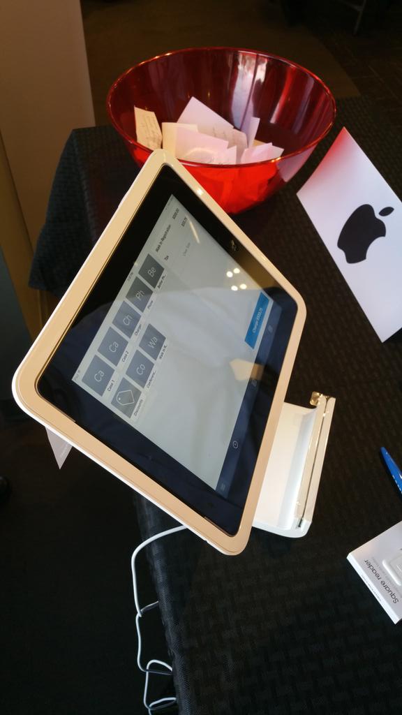 ryguy318's tweet photo. Register to win the Square Register @BeMobileVerizon #tweetbemobile #techexpo15 http://t.co/Q6dZcxIq4R