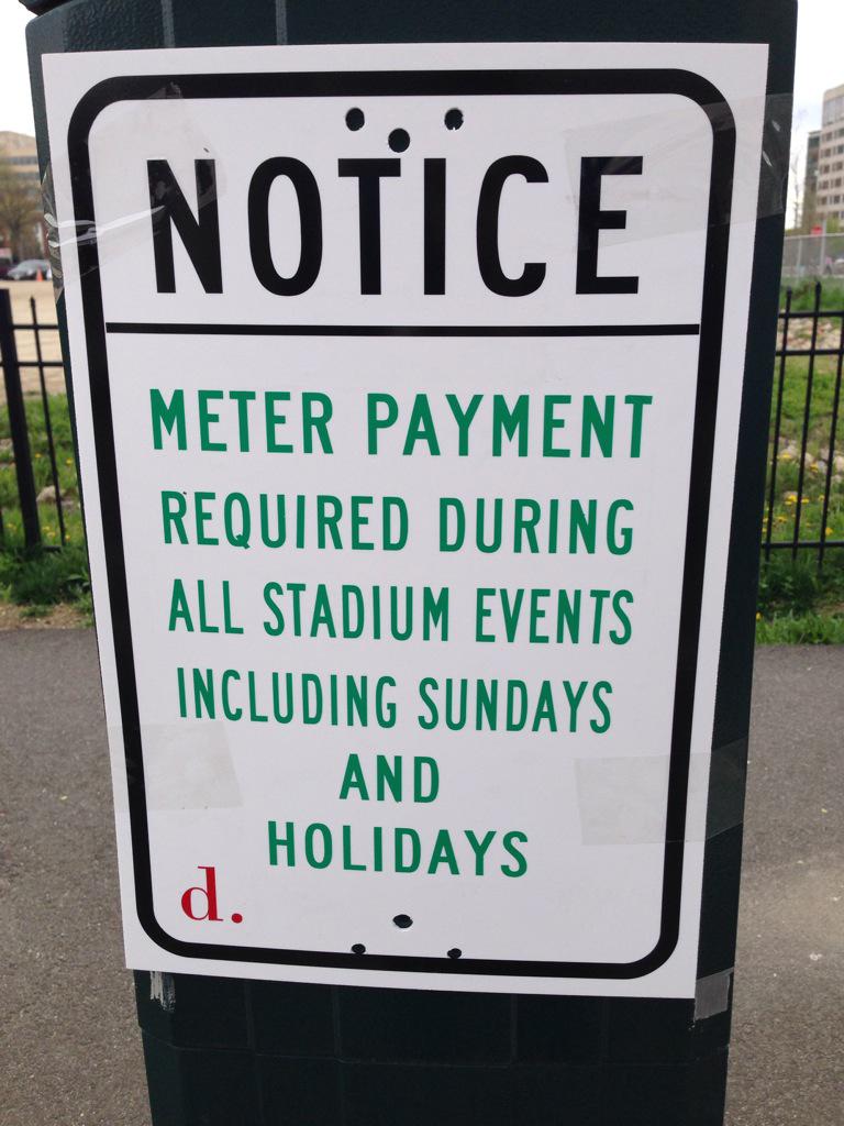 AshleyBinDC's tweet image. New signs around the neighborhood. Glad they are finally making this clear. #NavyYard #GameDayParking #SEDC #Nats