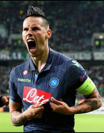 annatrieste's tweet image. Tweet muto.
@xho @Kibalcic @pepromano @ShotSal @Rob_inho_ @ilmentaIista @zerogradiK @napolista @IlBacchettone @S3VS1