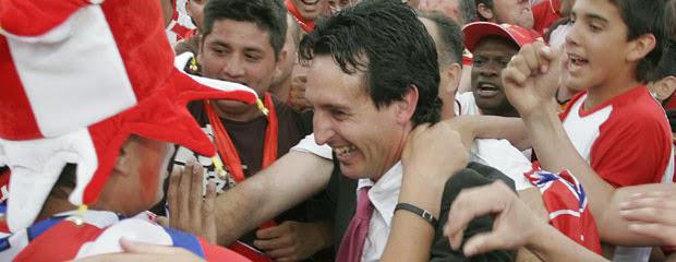 BrioEnfurecida's tweet photo. Cuando te lias con una tia que ya se iba y vuelves a la caseta
#EmeryDeFeria http://t.co/wEesVSuWpg