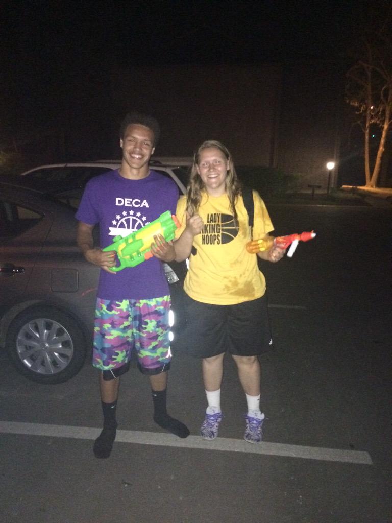 SMWASSASINS2015's tweet photo. @SMWASSASINS2015: Just a few hours after her first kill, @EKohlii is eliminated by @AsherGoldston! #SecondKill 👏🏻👏🏻👏🏻 http://t.co/DuxJY4cBXY
