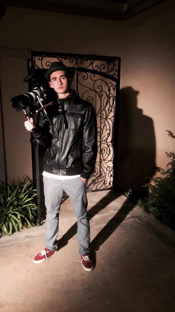 Luciano_Picazo's tweet photo. Back to another long night of filming. 🎬🎥 #fiftheyeproductions http://t.co/3aI8X3n05i