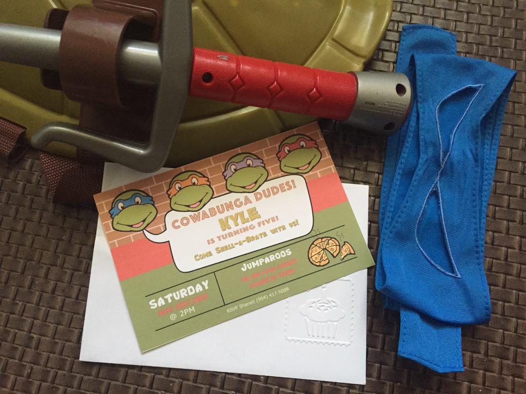 paperlifedhl's tweet image. #paperlife #ninjaturtles #birthdayinvitations check out my website for more custom creations paperlifebydhl.com/#about