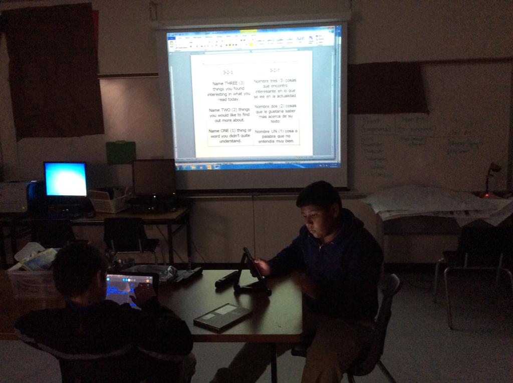 LCLessonPlans's tweet photo. #321summary on #ipads Colclazier/Bush #GISDGameOn @GISDGameOn #WEISROCKS @WeisAtGISD http://t.co/TuhvxMbEuA