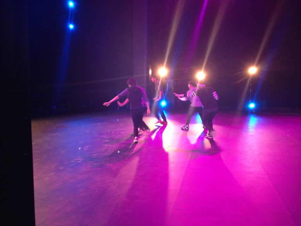 troySJP's tweet photo. KPOP in the house!! http://t.co/7l13MldjCZ