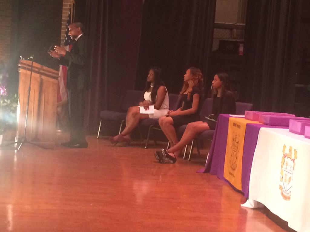 EdnaKarrHS's tweet photo. .@HipHopPrez speaks to #Karr2016 about representing the culture of Edna Karr. #PRIDE http://t.co/cP9XYAp21k