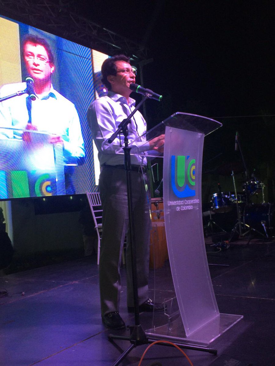 UCooperativaCol's tweet photo. Alcalde @carlosecaicedo saluda nuevo Edificio de la Salud como espacio de aprendizaje/investigación en Región Caribe. http://t.co/nyDVbblap8
