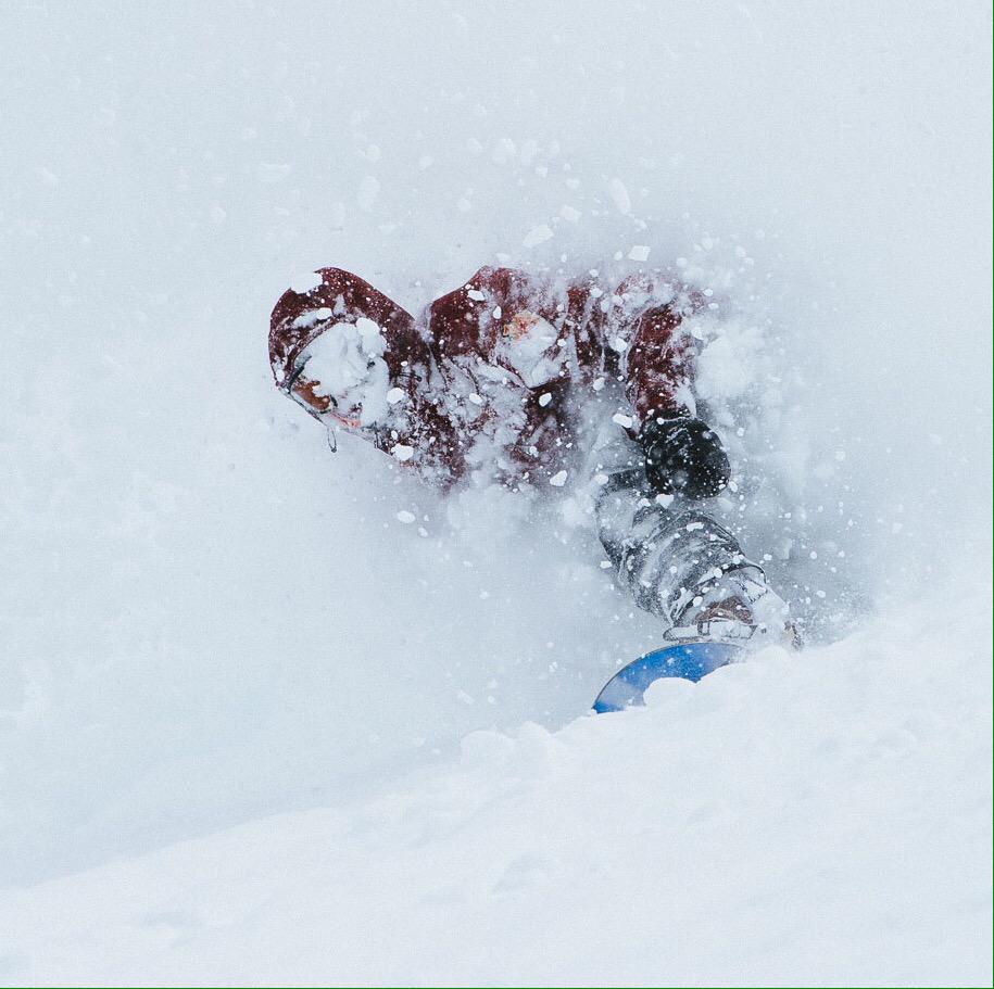 PowderSupplyCo's tweet photo. RT @burtonsnowboard: When life hands you a pow day in April... http://t.co/guIYxWIV8r