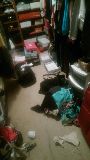 Oh my god a day of sessions and it looks like a bomb went off!   Where is the wardrobe smurf?? http://t<a href="/tag/latex"class="tags"><span>#latex</span></a><a href="/tag/fishnets"class="tags"><span>#fishnets</span></a><a href="/tag/footfetishfriday"class="tags"><span>#footfetishfriday</span></a>