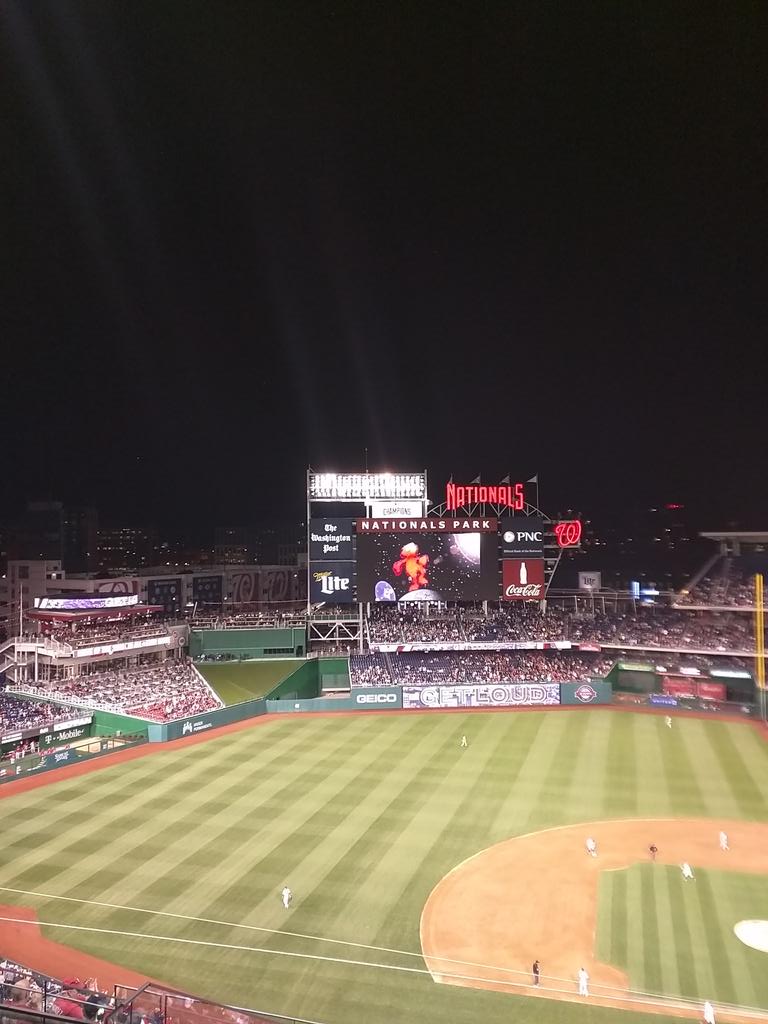 morskie29's tweet photo. #BeardBattedIn +Elmo! @JWerthsBeard ultimate triumph! http://t.co/dpfRFdrJtF