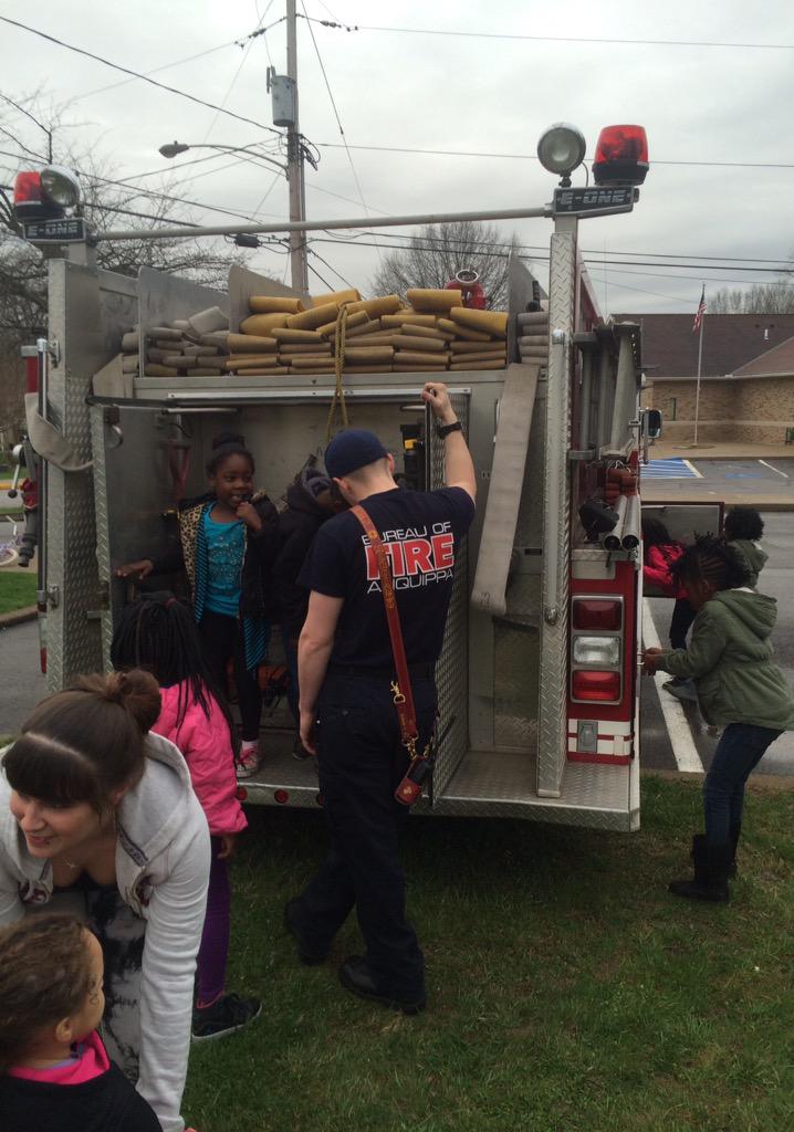 QUIPFIREMAN's tweet photo. Thx to the Firefighters &amp; COMMUNICYCLE for helping fix bikes in Linmar housing tonight.  #IAFF @IAFFTreg http://t.co/PLRFX23fZb
