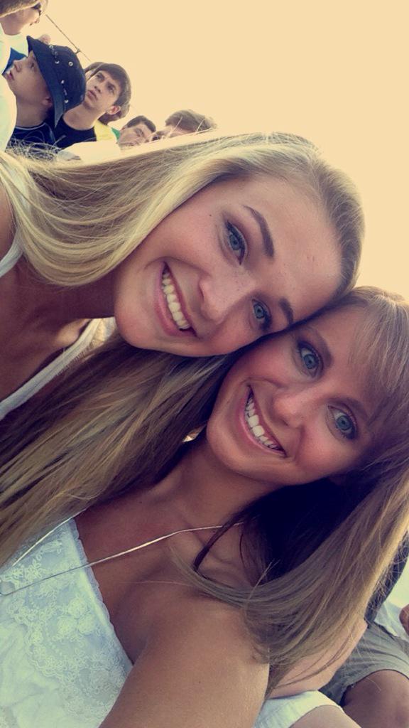 CassidyCrooks's tweet photo. Happy birthday beautiful 🎉 @_tallygross http://t.co/dgWCWJOjjh