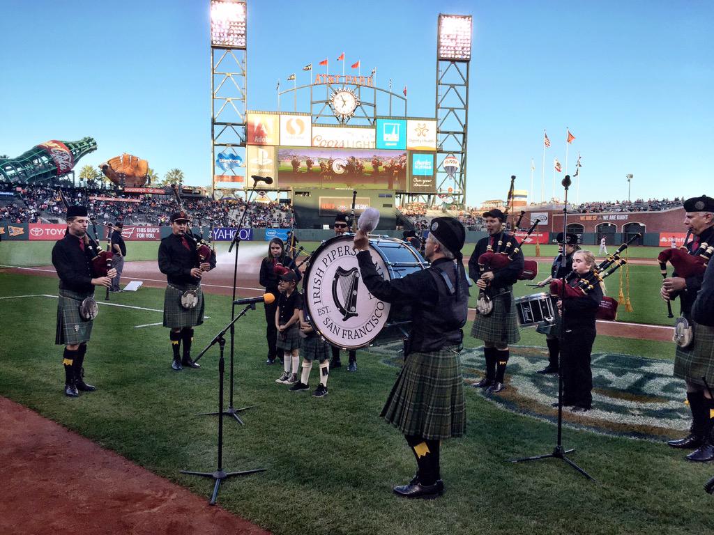 SFGiants's tweet photo. The #IrishHeritage night festivities continue. #SFGiants http://t.co/ikiY5nnLbG