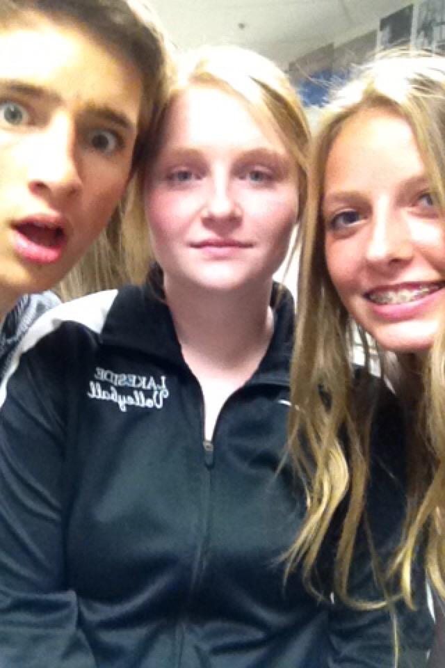 lindyholsten's tweet photo. When ur dad tells you he turned off your data for the month http://t.co/dZ4c9nlPUO