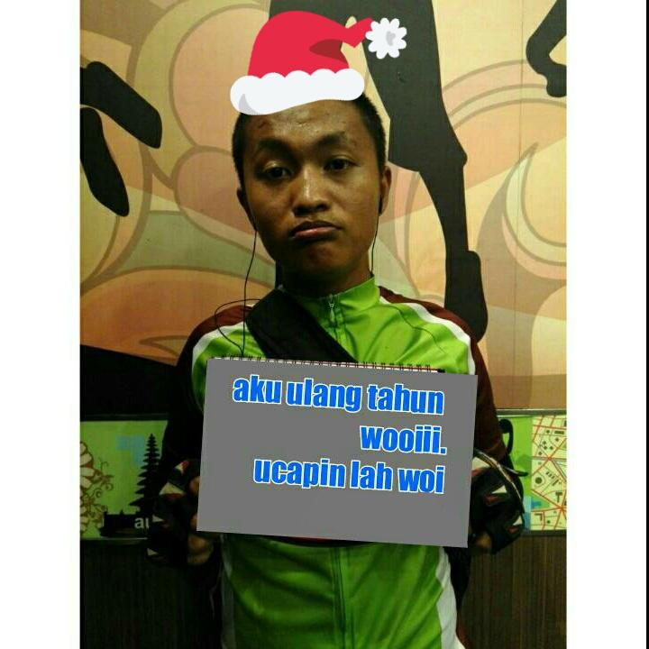 uttypoetry's tweet photo. @syahnansuleeek lop yuuu http://t.co/U2KOtAJGIg