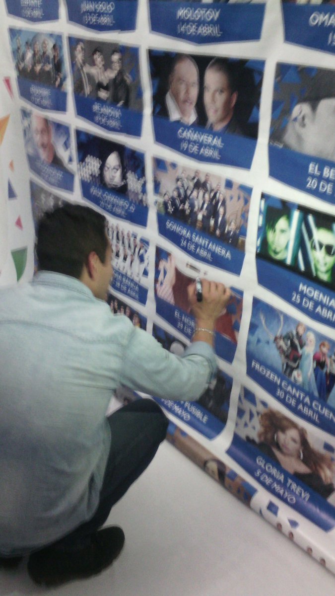 Fans_OmarCh's tweet photo. @OMARCHAPARRO @ricky_padilla Millones de gracias por las facilidades otorgadas el día de ayer. Vuelvan pronto! 👏 http://t.co/0cVGNLhvKV