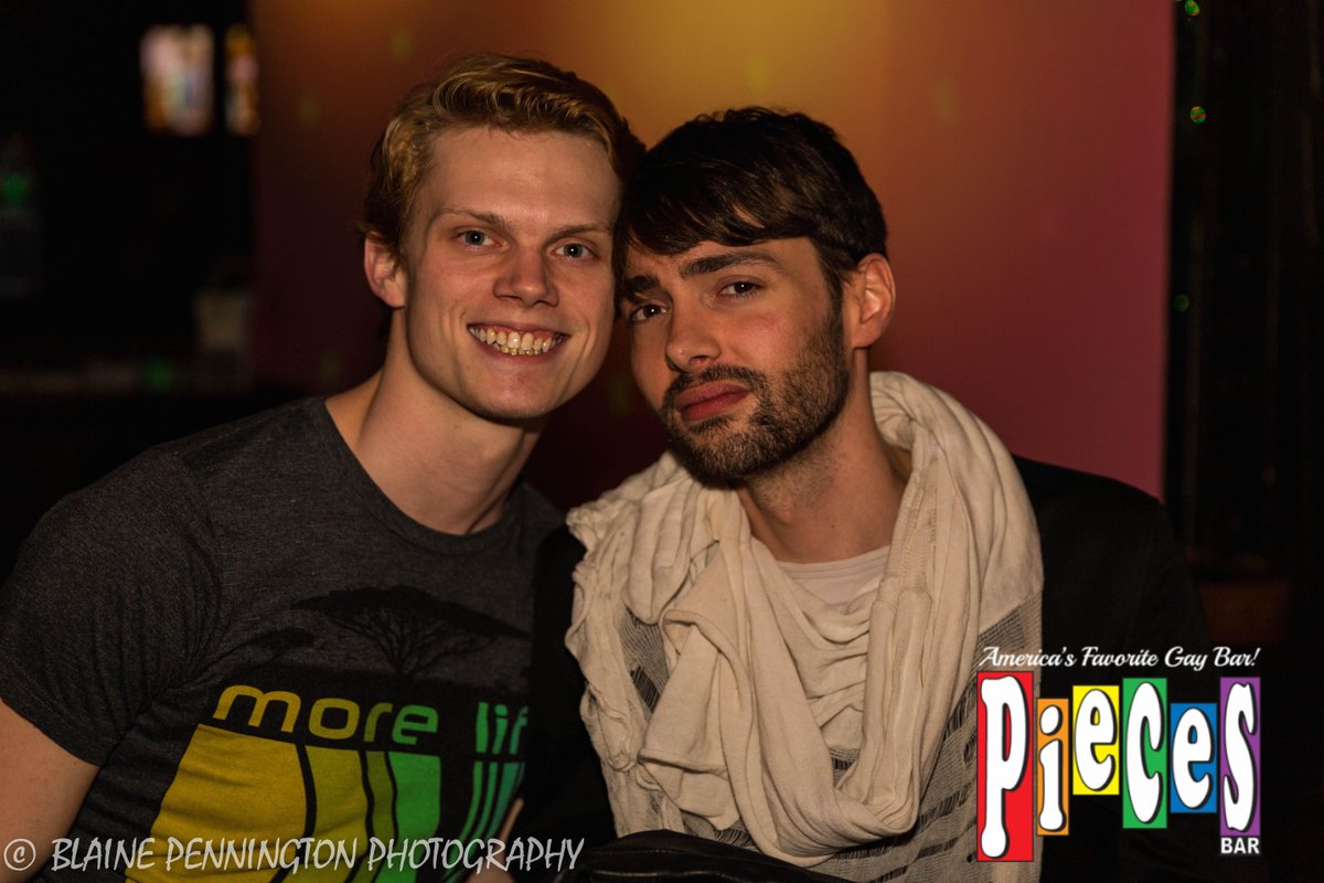 Piecesbar's tweet photo. College night @Piecesbar come on down n see free show w $4 drinks w college id plus 1 free shot! spread the word! http://t.co/pYYM4nuY55