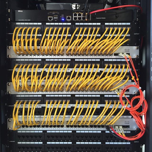 mikegrossman's tweet image. #techpromise #technology #techy #tech #techie #rack #cableporn #cablemanagement #sonicwall… ift.tt/1Dpqn5X