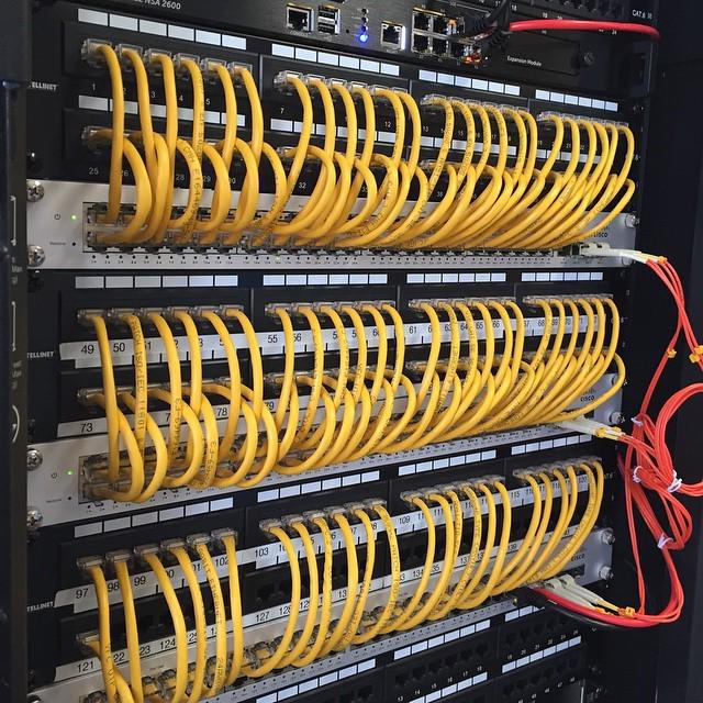 mikegrossman's tweet image. #techpromise #technology #rack #cablemanagement #cableporn #cisco #meraki #sonicwall #fibe… ift.tt/1Dpqnml