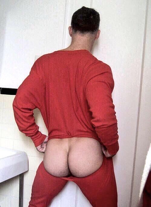 CCwzg4zUgAInywh?format=jpg&name=900x900