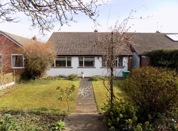 MidlandsAuction's tweet photo. #Auction property of the day
Det Bungalow in Woodthorpe #Nottingham
http://t.co/nxyxQZS93S
view today @smoothmovesuk http://t.co/zhZpEIhCEE