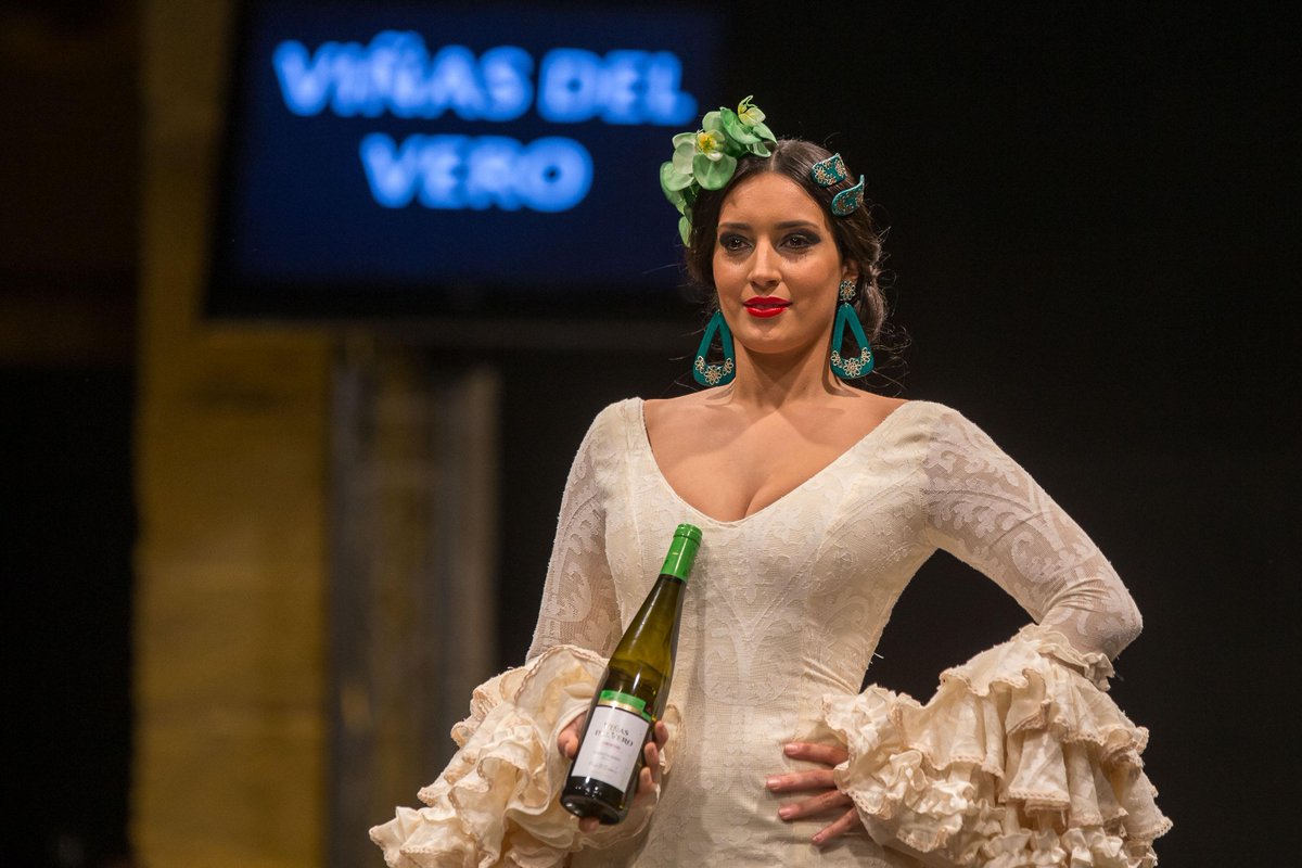 Todo preparado para la <a href="/PasarelaJerez/">Pasarela Flamenca Jerez</a> de #ElCorteIngles dónde nuestro #Gewürztraminer será protagonista #somontano
