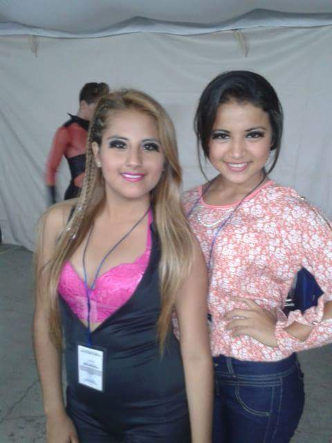 JoyceMoncad's tweet photo. Concierto de maykel http://t.co/8IQKqV55Su