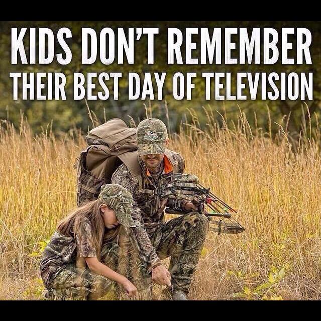 causewecountry's tweet photo. I pray to God that my kids aren't like the kids today who don't even know how to build a fort in the woods. http://t.co/LP3lo1AqzR