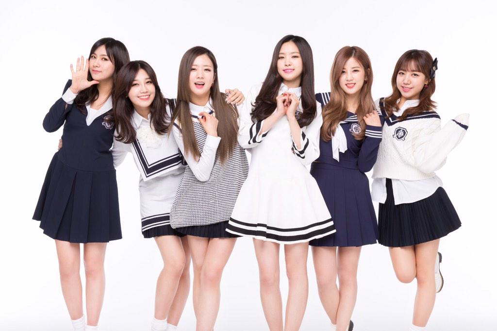 Блэк пинк 2019. Stayc kpop участницы. K pop группа stayc. Как называют девушек в корее. Корейская группа девушек блэк пинк.