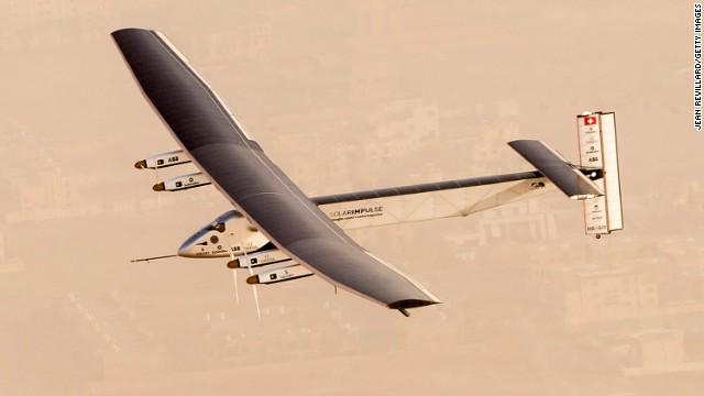 cnni's tweet image. An experimental plane attempting to fly around the world without fuel is stuck in China: cnn.it/1FQIAaN