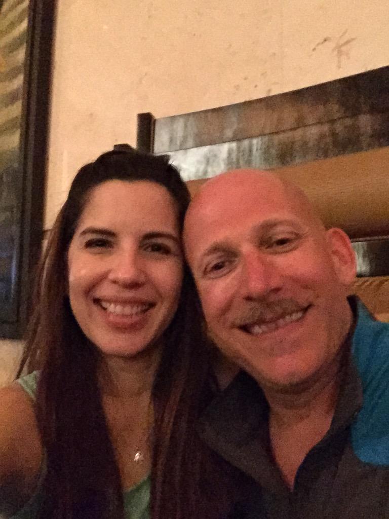 VimarieRodrigue's tweet photo. So much fun tonight at #amssm15! @PDXPedSportsMed @GregMeyer11 http://t.co/l6ymvYjrF1