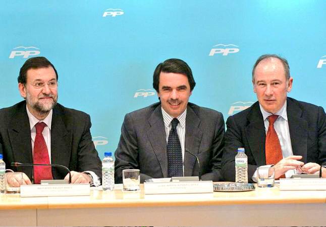 manelmarquez's tweet photo. Recordad que #Aznar #PP calificó a RodrigoRato de "mejor ministro de Economía" de #España y que millones les votaron! http://t.co/zZHt4pd7eV