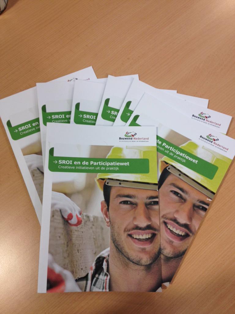 Vanmiddag overhandiging brochure #SROI aan <a href="/JohnKerstens/">John Kerstens 🇺🇦🇳🇱</a> door @HenkHomberg bij <a href="/Technovium/">Technovium</a> te Nijmegen. <a href="/BouwendNL/">Koninklijke Bouwend Nederland</a>