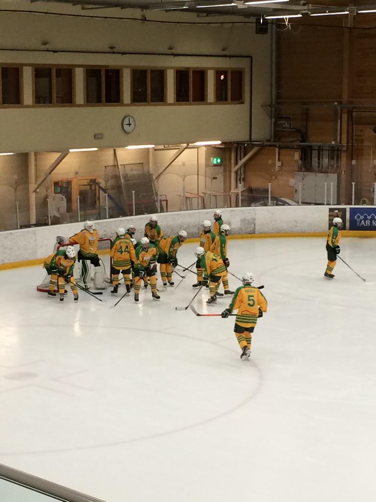 MS2000STAR's tweet image. Kamp 3. MS2000-Valbo. #cuplivet