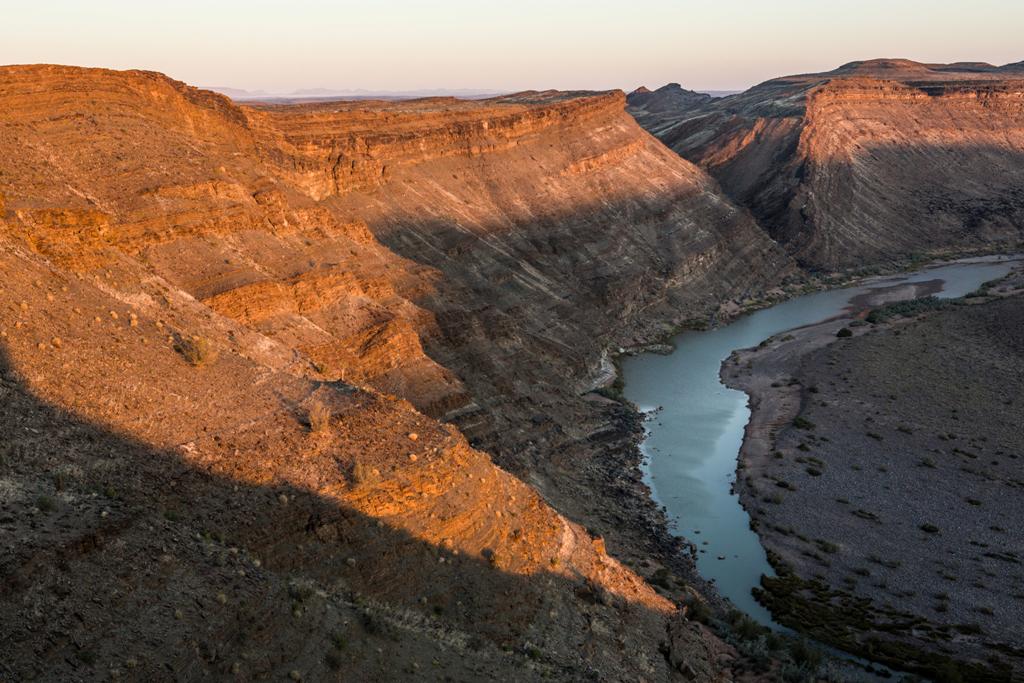 What happens when 5 girls decide to hike the Fish River Canyon Mule Trail?bit.ly/Fish-river-can… 
#hiking