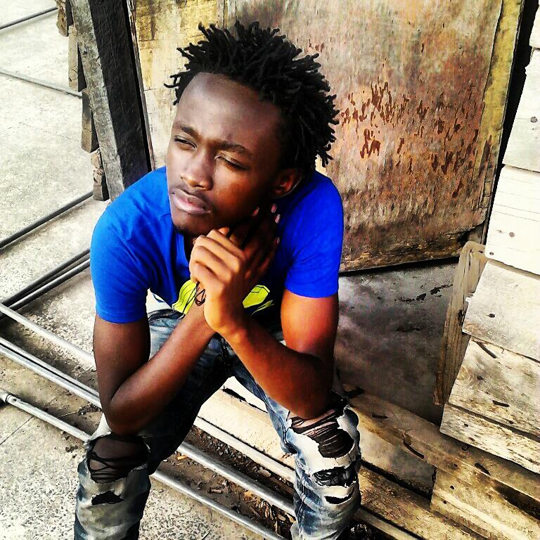 BahatiKenya's tweet photo. "@RadioJamboKenya: Always pray for me, @BahatiKenya pledges with his fans https://t.co/uApQxaqL0e http://t.co/202xIHlXwl"#LOVER_FEVER ☺