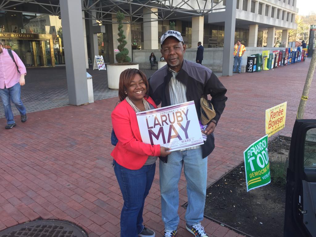 LaRubyMay's tweet photo. Look who was the first voter this morning. #TeamLaRuby #so8MAYrise #Purplementum #WeCanDoThisAllDay http://t.co/kbbC3TOqjd