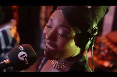 MzJayUrban's tweet photo. Efya – One Of Your Own [BBC 1Xtra Live][@efya_nokturnal] http://t.co/q8UQ5FDtWz http://t.co/Upal26XM2n
